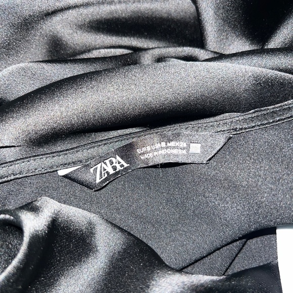 ZaraBlack Button-Detail Dress - Picture 6 of 7